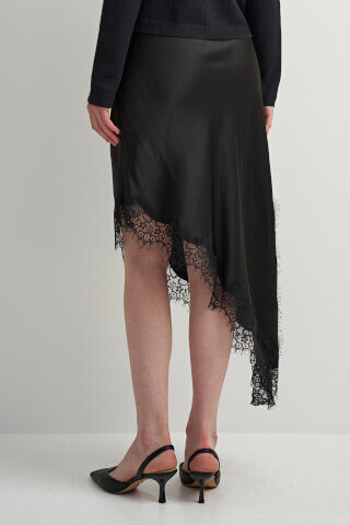 Astrid Tatum Skirt Black