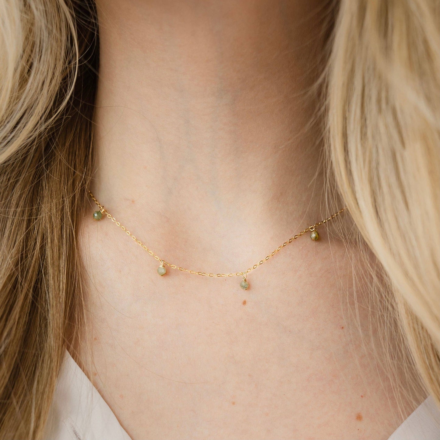 Petite Gold - Primrose Necklace: White (Natural Freshwater Pearls) / Gold Filled
