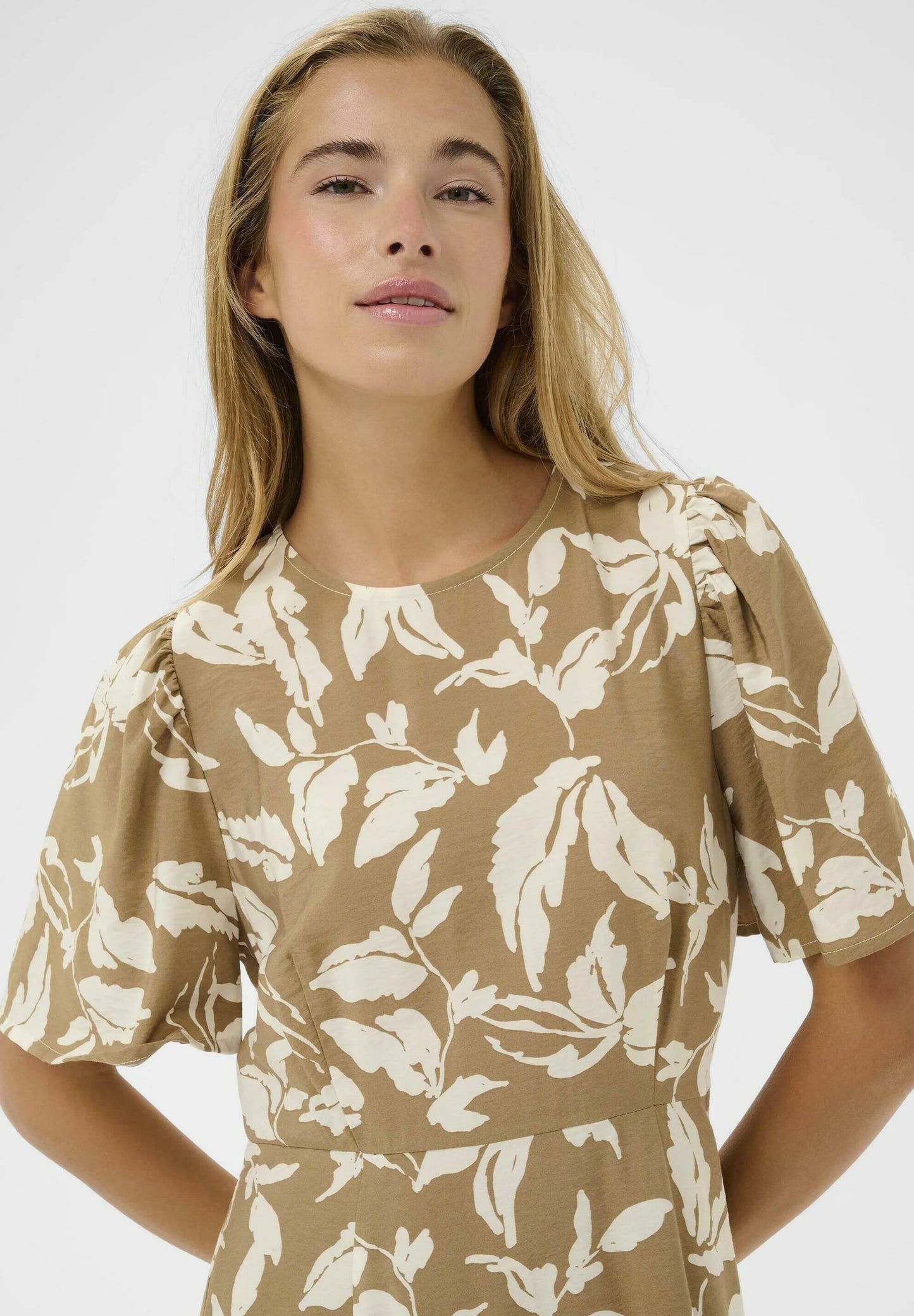 Kaffe KAmarlo Dress Oak Chalk Leave
