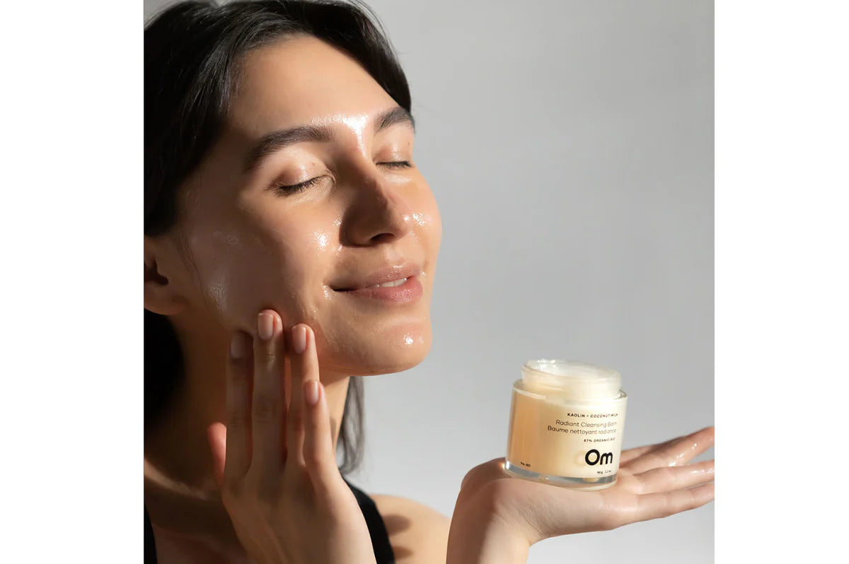 Om Organics Skincare Kaolin + Coconut Milk Radiant Cleansing Balm - Mini 14g