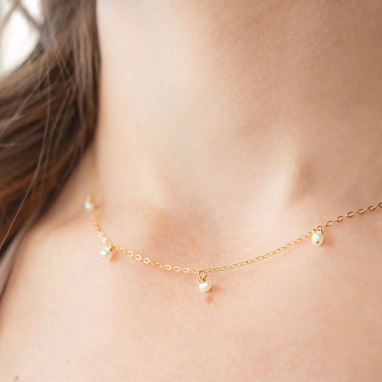 Petite Gold - Primrose Necklace: White (Natural Freshwater Pearls) / Gold Filled