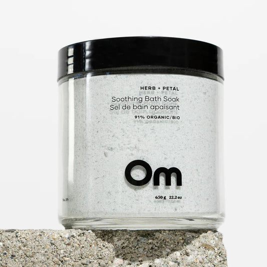 Om Organics Herb + Petal Soothing Bath Soak - Full Size 630g