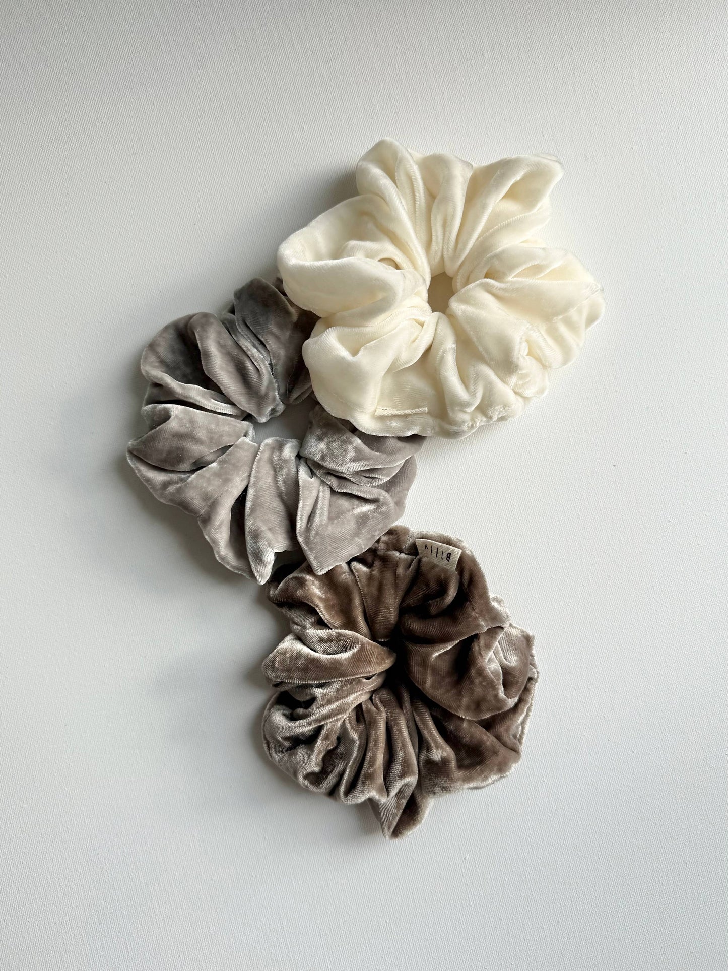 Billy Bamboo Silk Velvet Scrunchie - Tea citrine