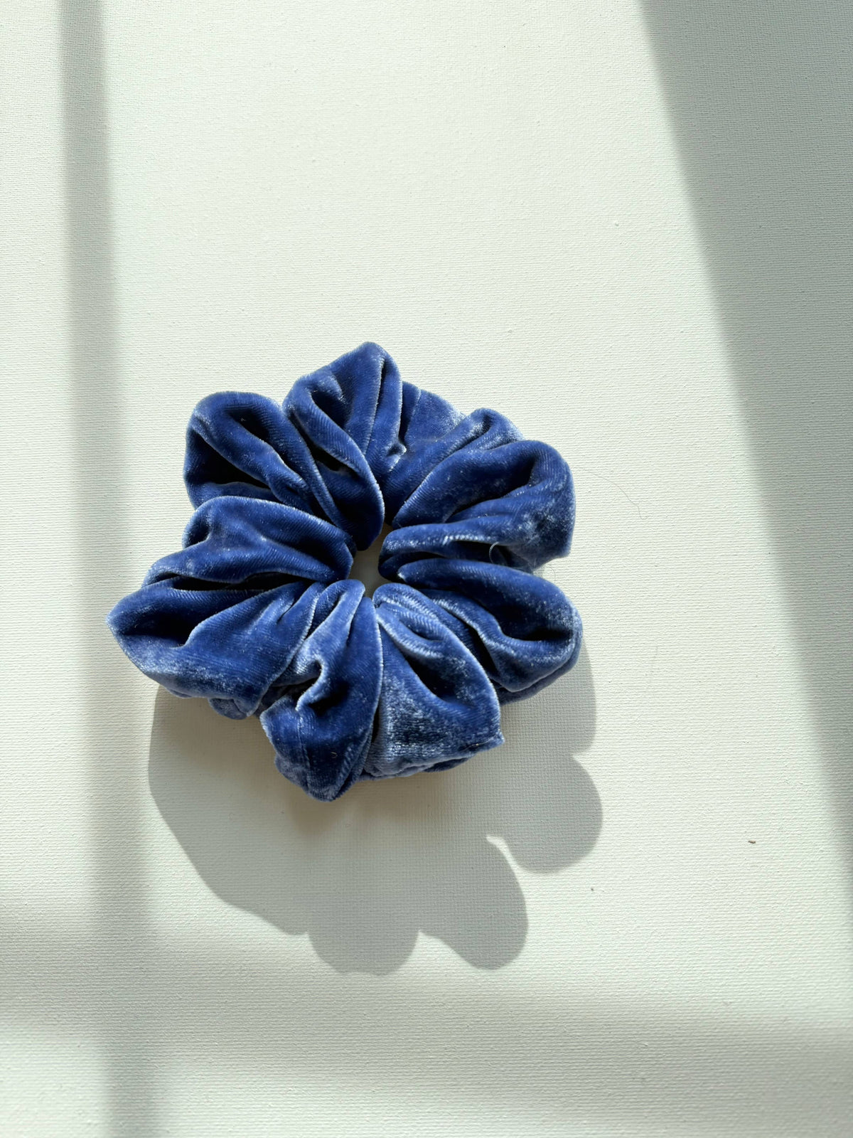 Billy Bamboo - Silk Velvet Large Scrunchie Purple Sky