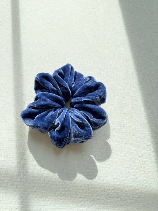 Billy Bamboo - Silk Velvet Large Scrunchie Purple Sky