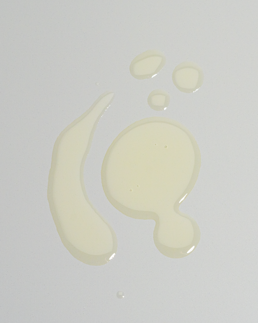 Om Organics Skincare Hibiscus + Daikon Seed Protective Hair Oil 30ml