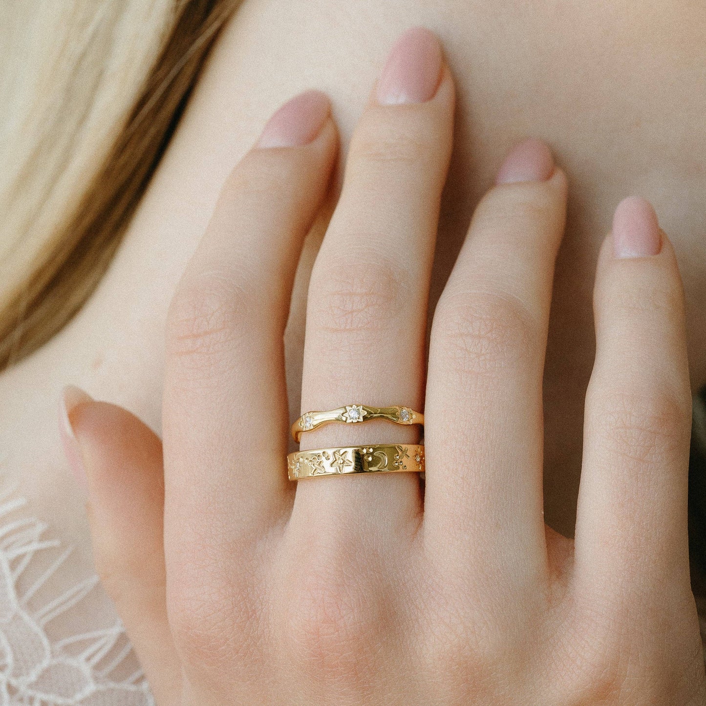 Petite Gold Aurora Band 7
