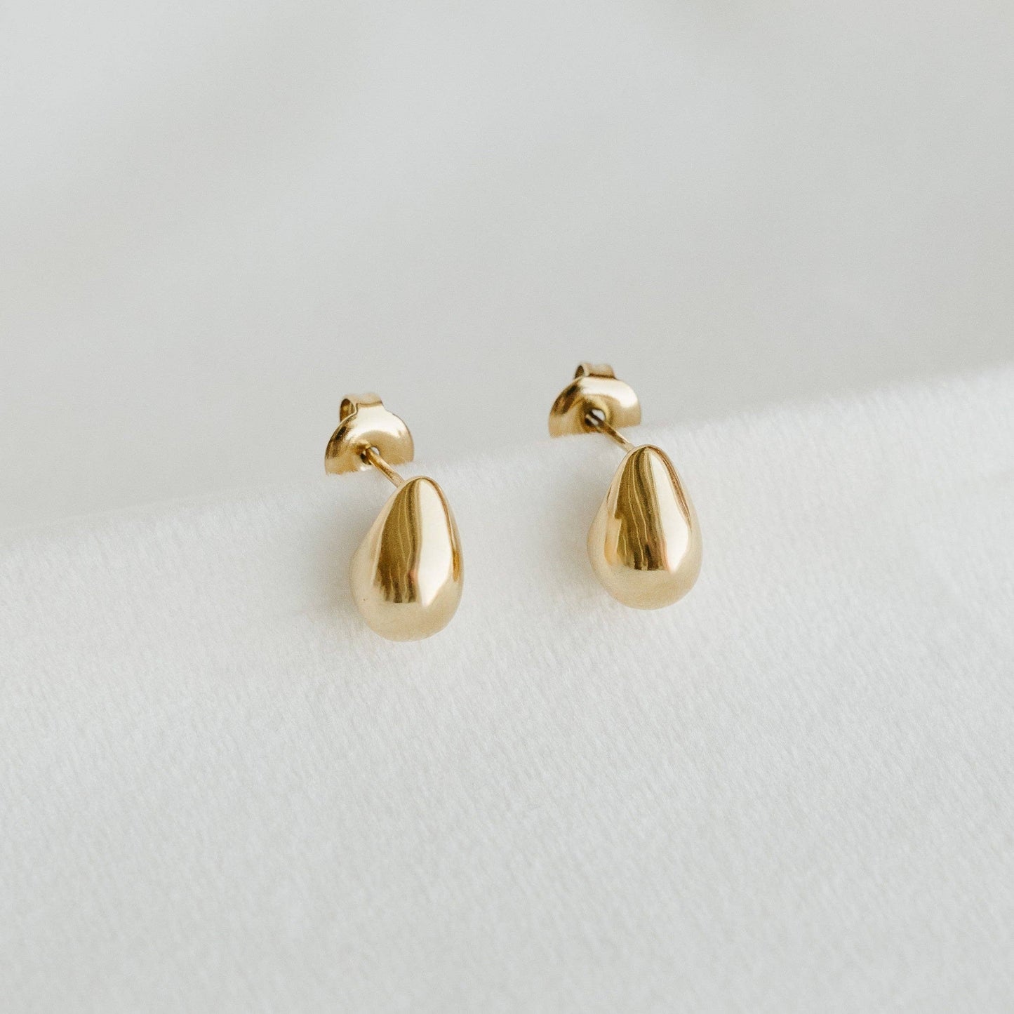 Petite Gold Lune Drops