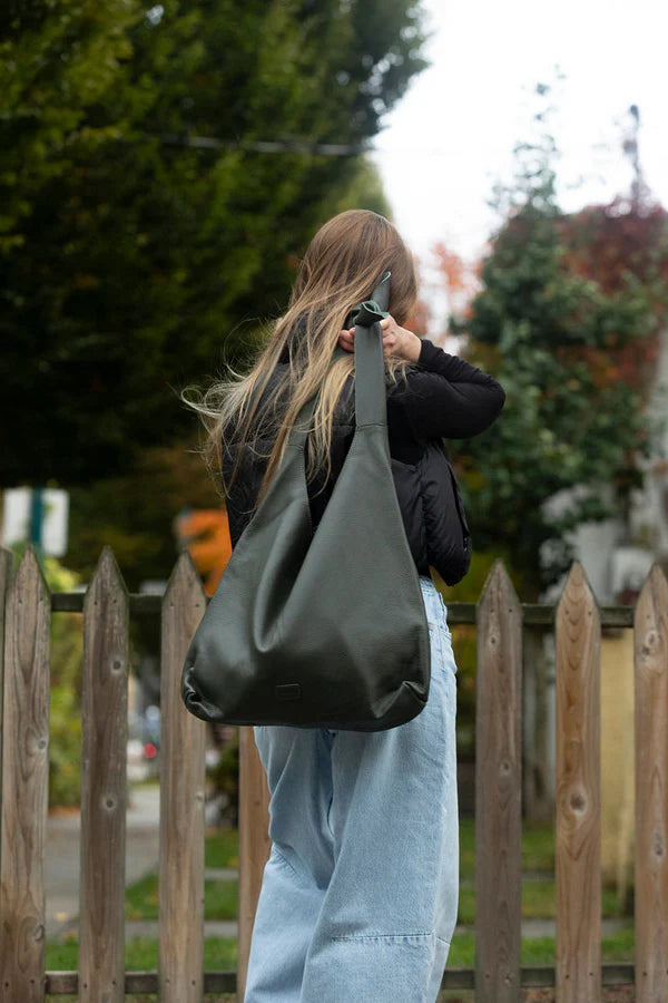 Risa Knot Shoulder Bag