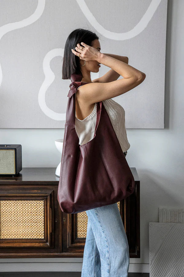 Risa Knot Shoulder Bag