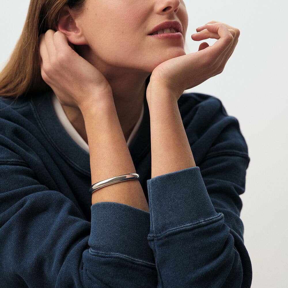 HoopLa - Sofia-Hinge Bangle 14K Gold  Waterproof- PVD plated: Silver / Thin