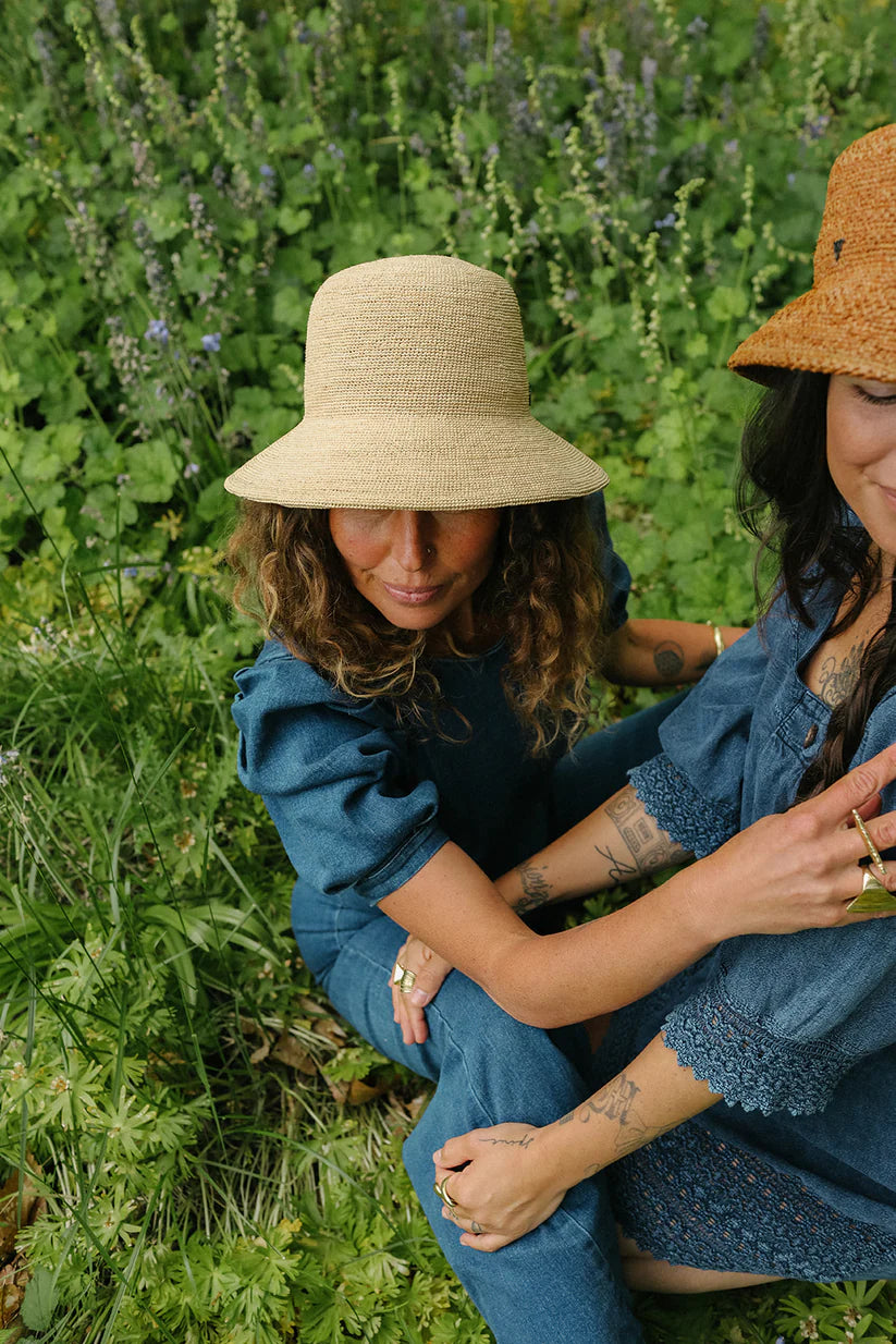 West Von - Daphne Raffia Natural