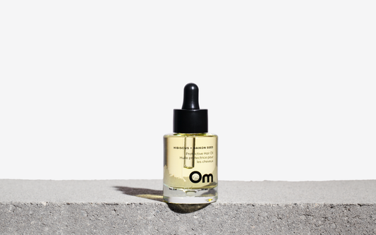 Om Organics Skincare Hibiscus + Daikon Seed Protective Hair Oil 30ml