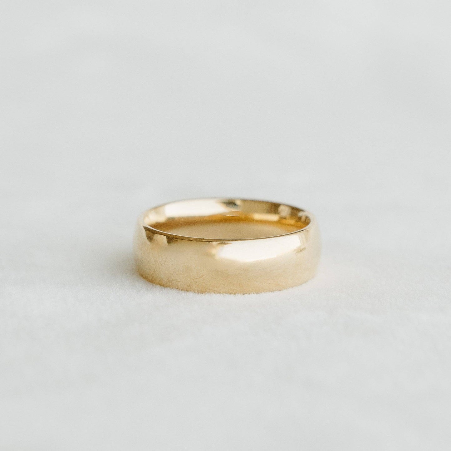 Petite Gold Classic Dome Band 7