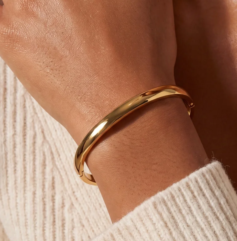 HoopLa - Sofia-Hinge Bangle 14K Gold  Waterproof- PVD plated: Yellow Gold / Thin