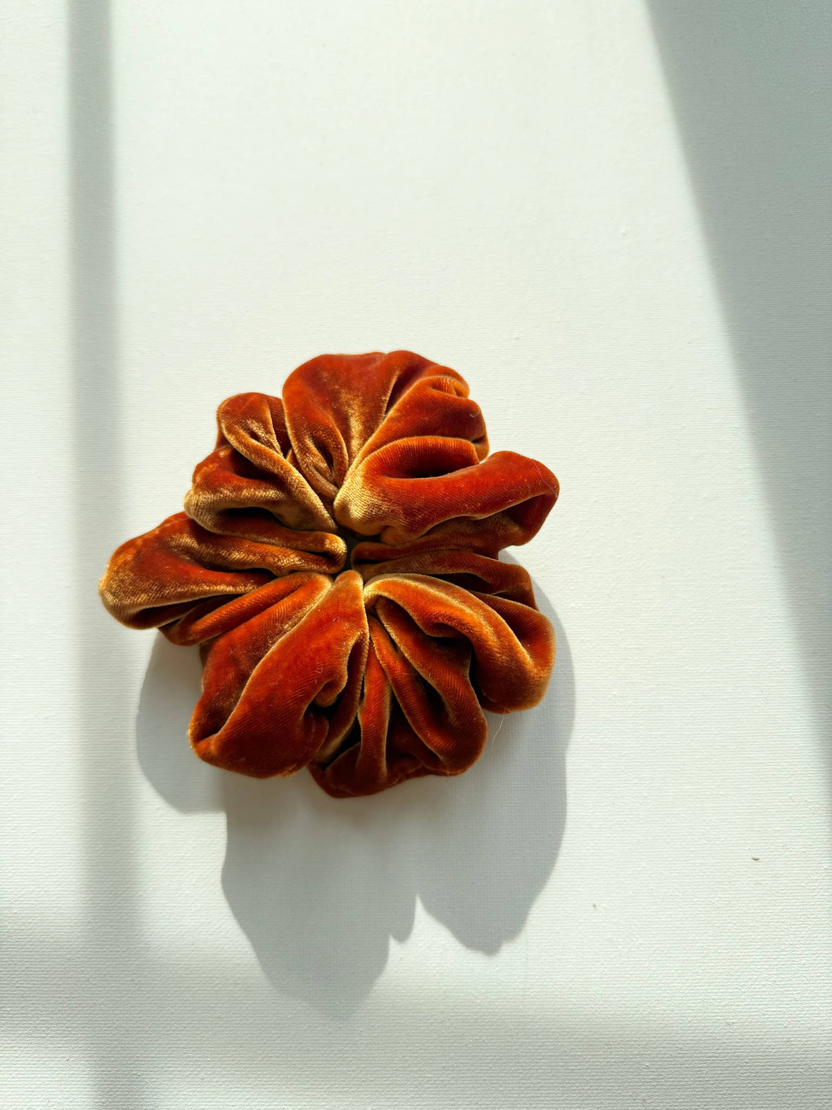 Billy Bamboo - Silk Velvet Large Scrunchie Maple