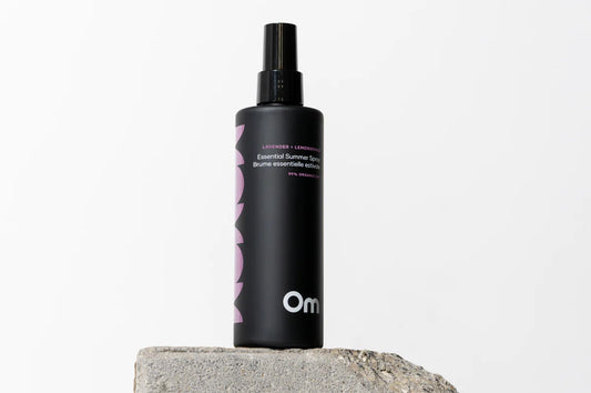 Om Organics Skincare Lavender + Lemongrass Essential Summer Spray 250ml