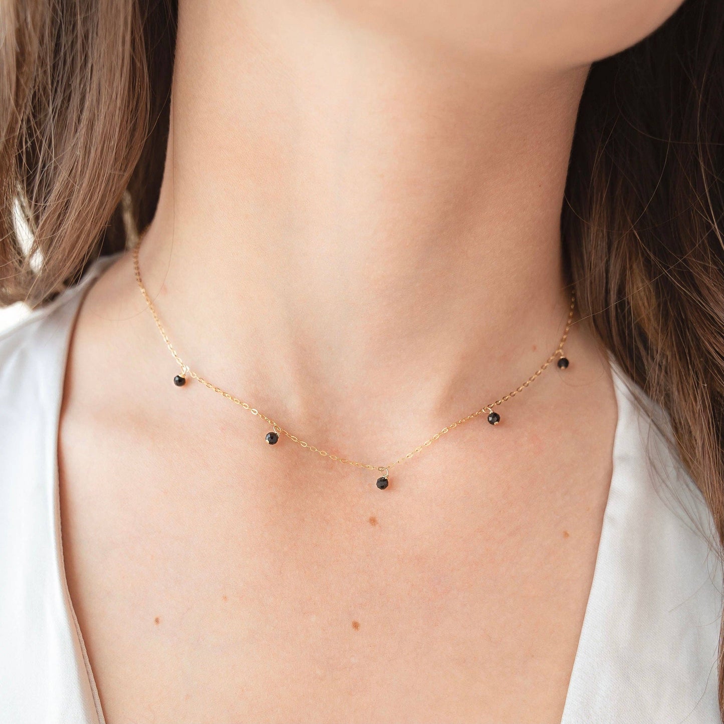 Petite Gold - Primrose Necklace: White (Natural Freshwater Pearls) / Gold Filled