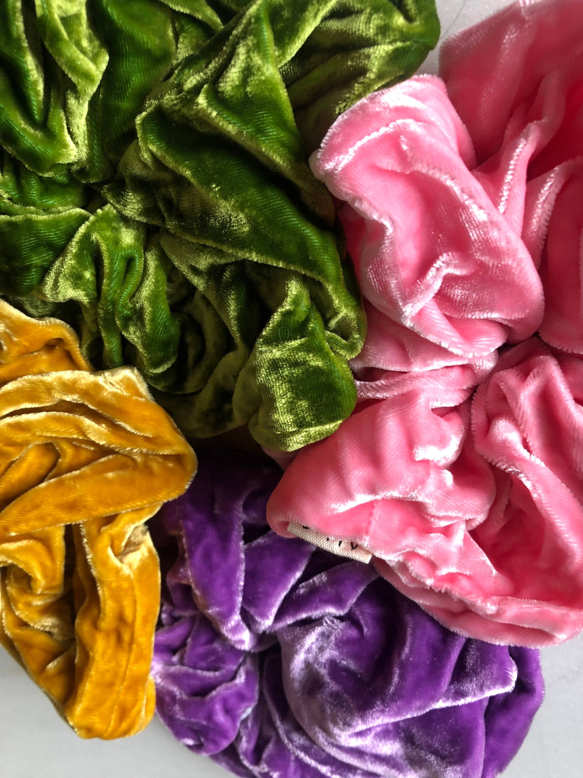 Billy Bamboo - Silk Velvet Large Scrunchie Rose Quartz