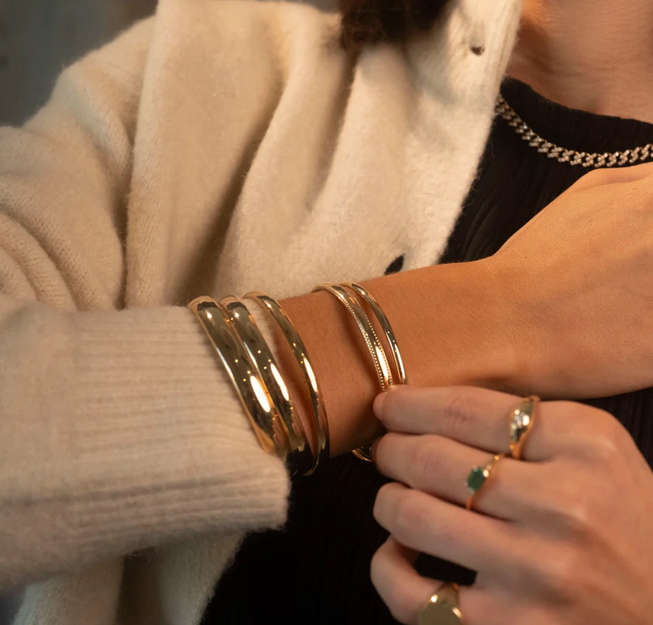 HoopLa - Sofia-Hinge Bangle 14K Gold  Waterproof- PVD plated: Silver / Thin