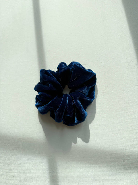 Billy Bamboo - Silk Velvet Large Scrunchie Deep Sea