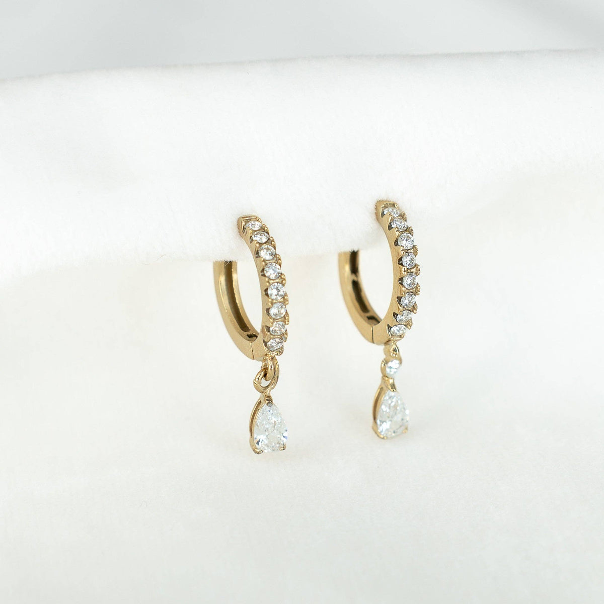 PETITE GOLD - The Elodie Drop Hoops