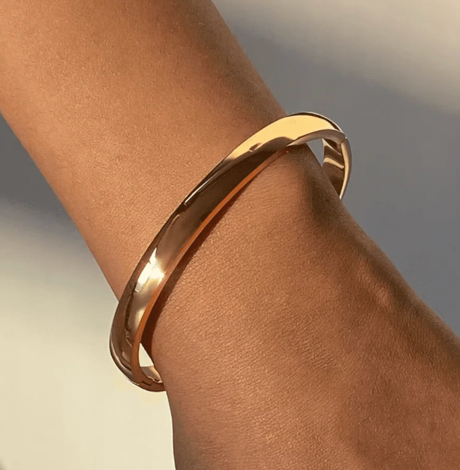 HoopLa - Sofia-Hinge Bangle 14K Gold  Waterproof- PVD plated: Silver / Thin