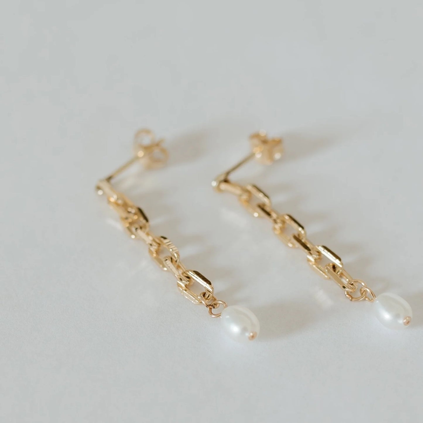 Jillian Leigh Leandre Earrings Gold/Pearl