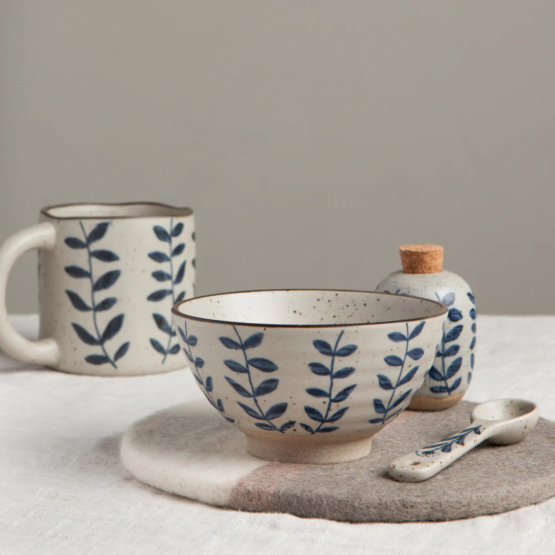 Danica Vine 6.25" Bowl